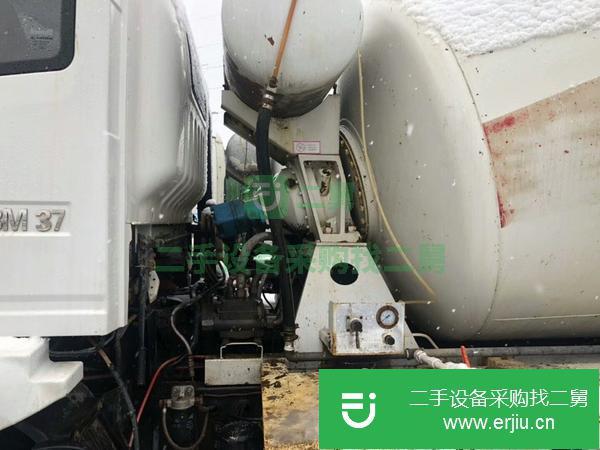 轉(zhuǎn)讓二手無手續(xù)小型攪拌車 豪曼16年大6方攪拌車
