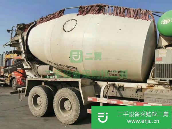 轉讓13年豪沃攪拌車  大12方  車況好 全手續