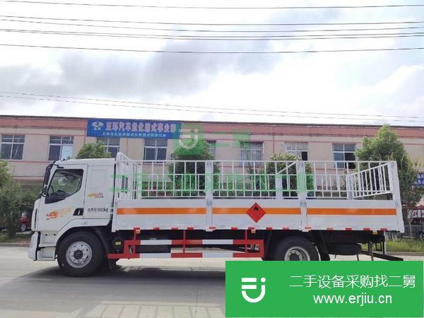 轉讓東風柳汽6.8米氣瓶倉欄運輸車