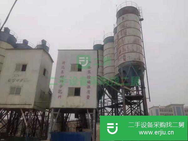 低價出售兩套120攪拌站,一套中聯,一套鴻得利,仕高瑪主機