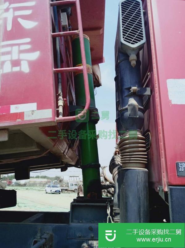急轉16年二手豪沃自卸車  380馬力 后八輪