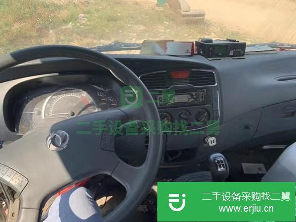 8噸手續齊全油罐車低價出售