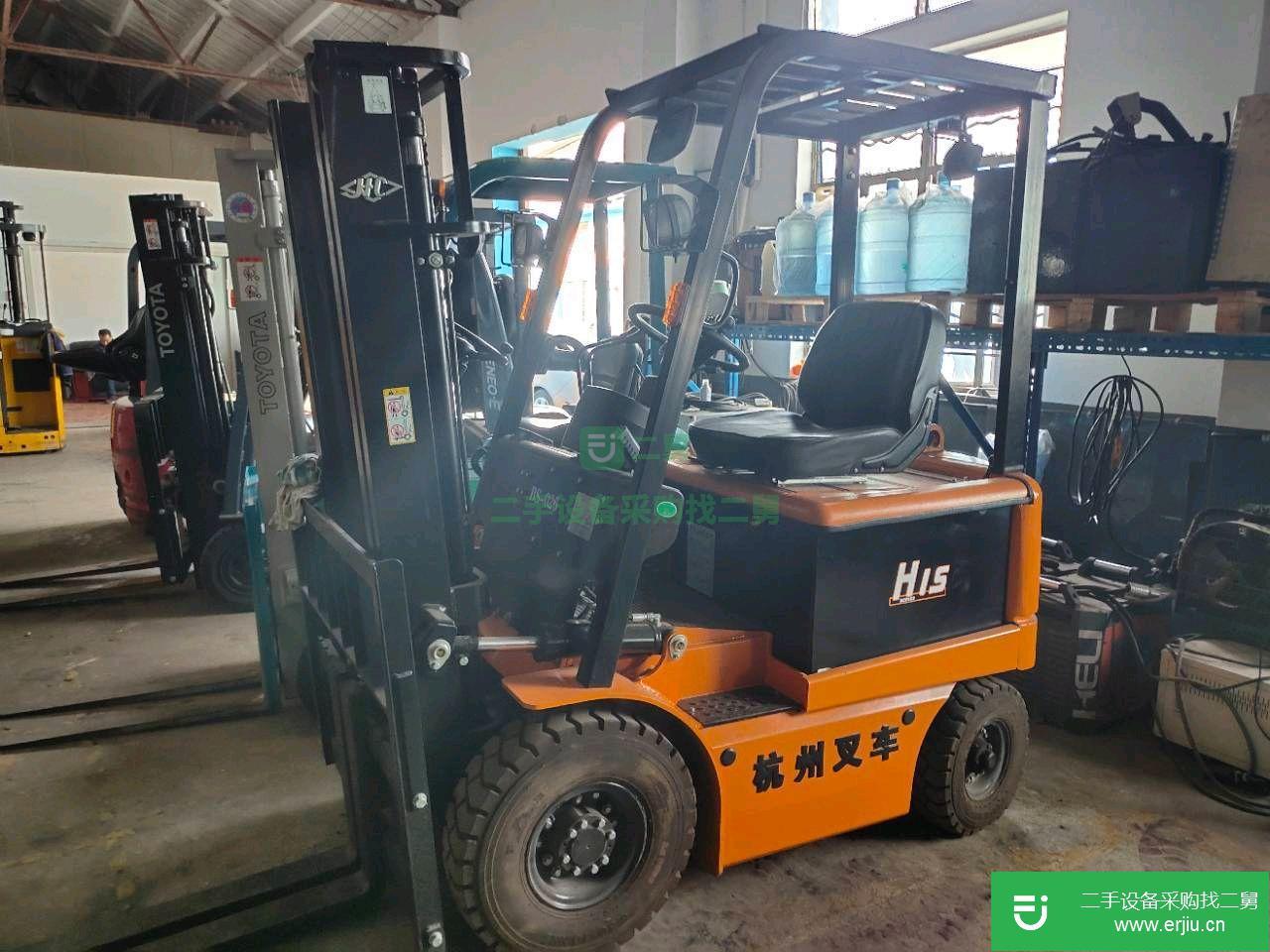 二手電動(dòng)叉車(chē)，1.5噸二手杭州叉車(chē)轉(zhuǎn)讓，使用100個(gè)小時(shí)