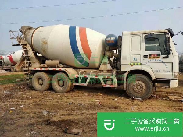 二手后八輪混凝土攪拌罐車 便宜出售豪沃12年大10方