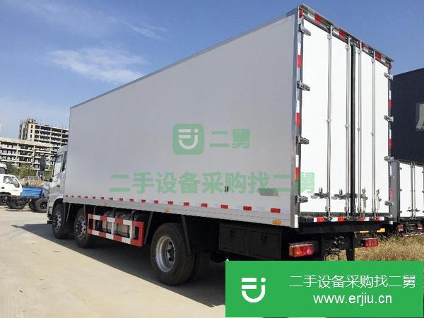 8.6米前四后四冷藏車出售