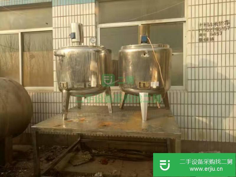 低價出售3臺1.5/2噸搪瓷反應釜