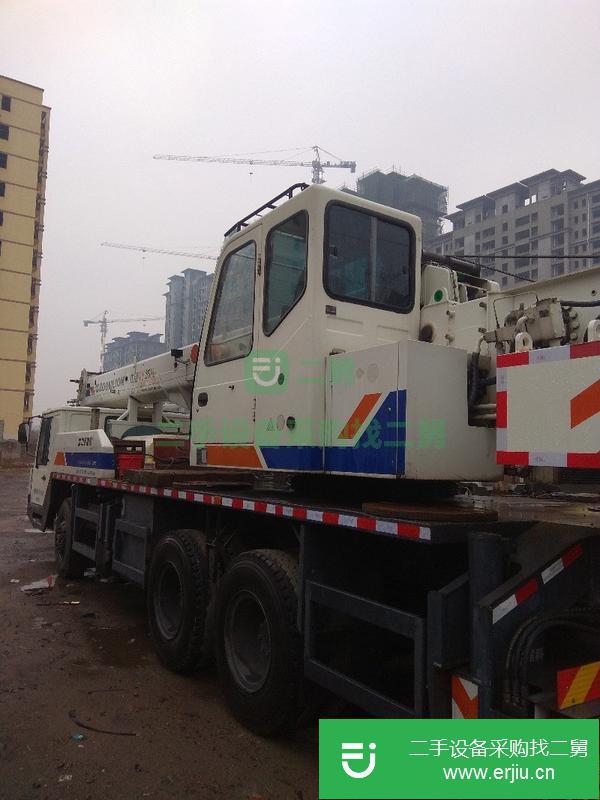轉(zhuǎn)讓新款中聯(lián)重科16V吊車
