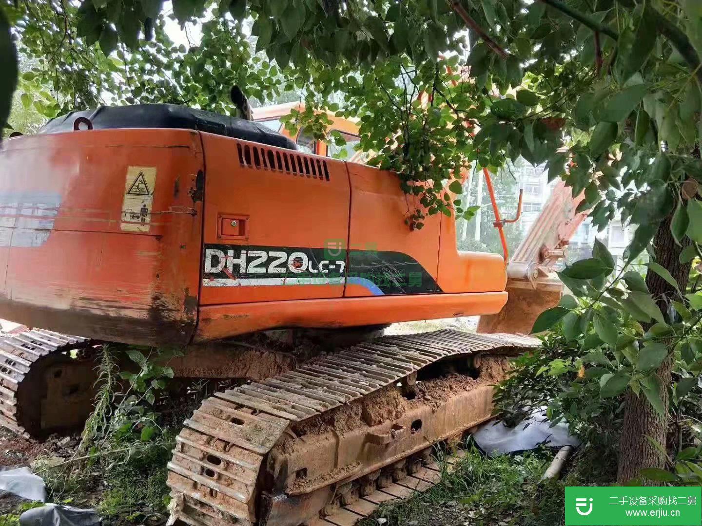斗山220二手挖掘機 (車況良好工地純土方車)