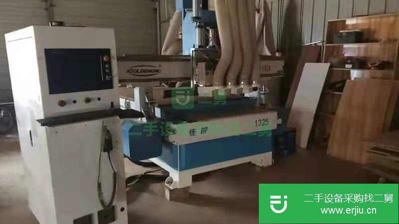 四工序開料機，封邊機，覆膜機，拋光機，激光側孔機等全屋定制全套設備便宜處理