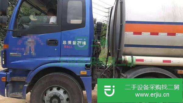 轉讓歐曼前4后4-油罐車 急處理