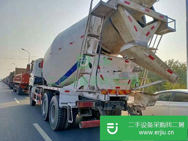 轉讓二手德龍混泥土攪拌車 便宜處理17年國五大14方16方