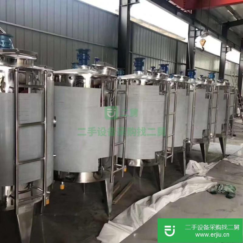 出售1噸、2噸不銹鋼電加熱攪拌罐