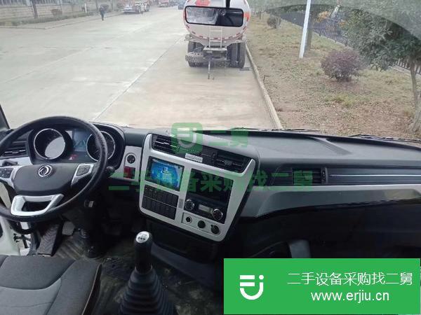 國六5噸加油車運(yùn)油車出售