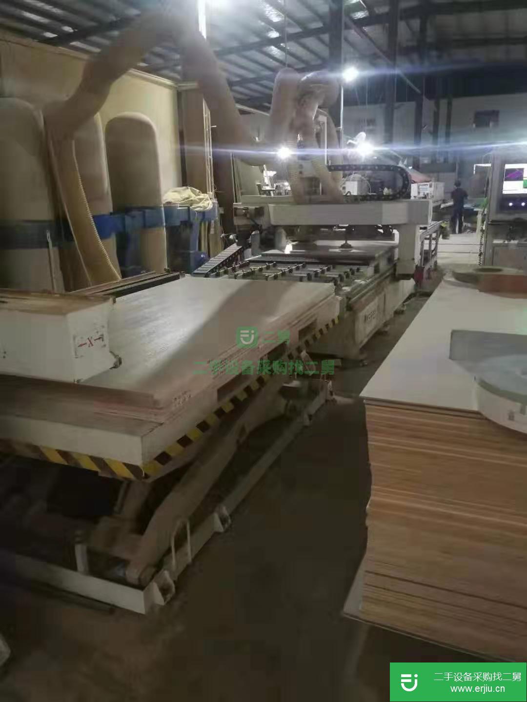 出售一臺南興NCG2512L數控開料機