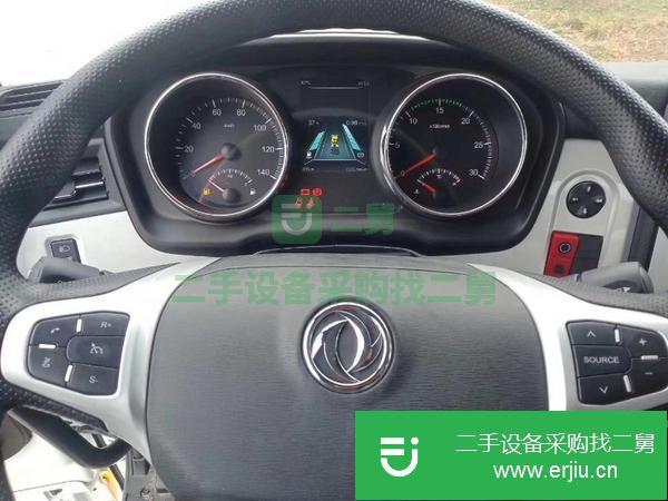 國六5噸加油車運(yùn)油車出售