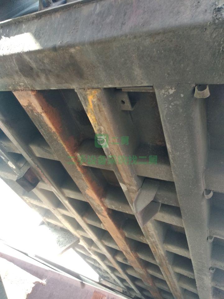出售16年的二手九成新的豪沃自卸車