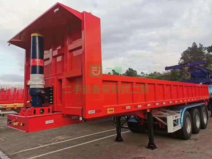 出售標箱側翻，購機板，蒼藍，展翼車，后翻，等半掛車