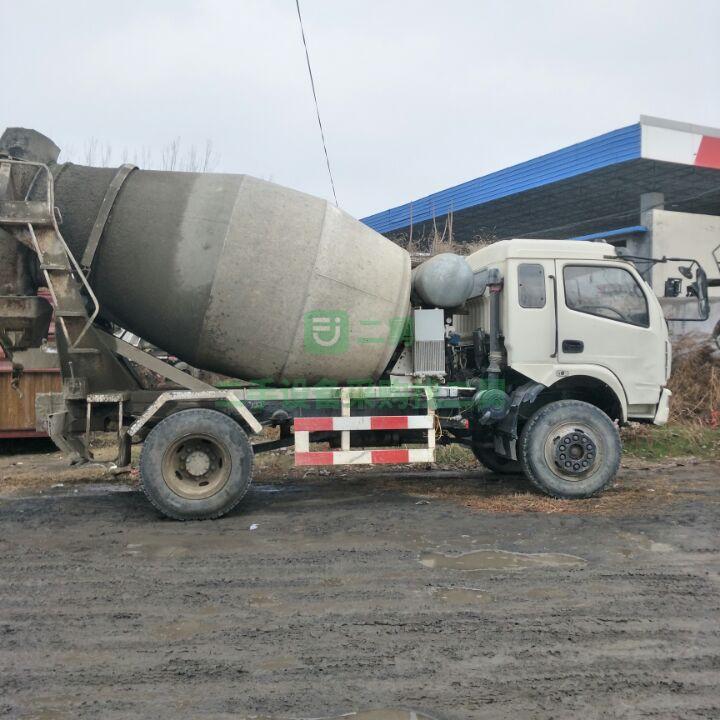 急售9成新二手?jǐn)嚢柢嚂r(shí)代單橋攪拌車福田時(shí)代J5山東省濟(jì)寧市