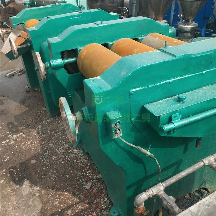 現(xiàn)貨供應(yīng)二手三輥研磨機(jī) 二手150型三輥研磨機(jī)二手油墨三輥研磨機(jī)