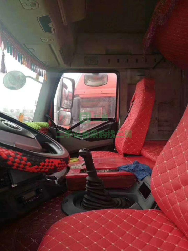 解放J6P牽引車低價轉讓