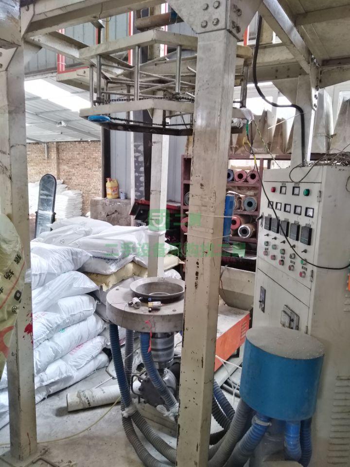 出售二手的55型吹膜機2臺