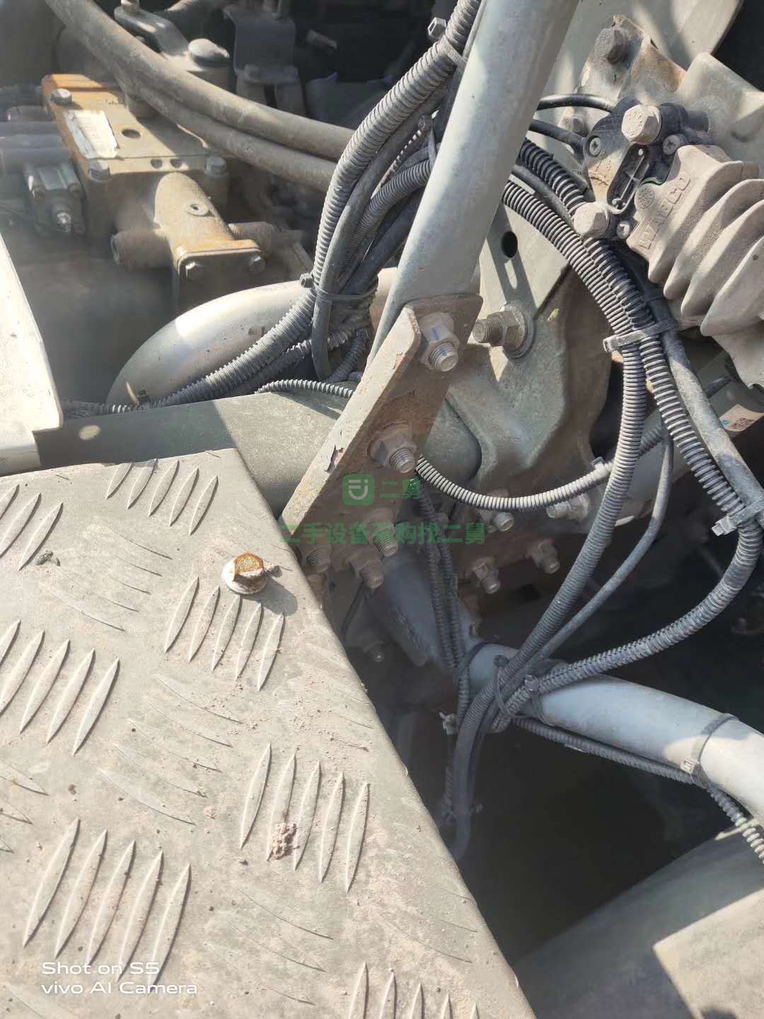 二手牽引車豪沃TH7 帶液緩540馬力輕體國五排放