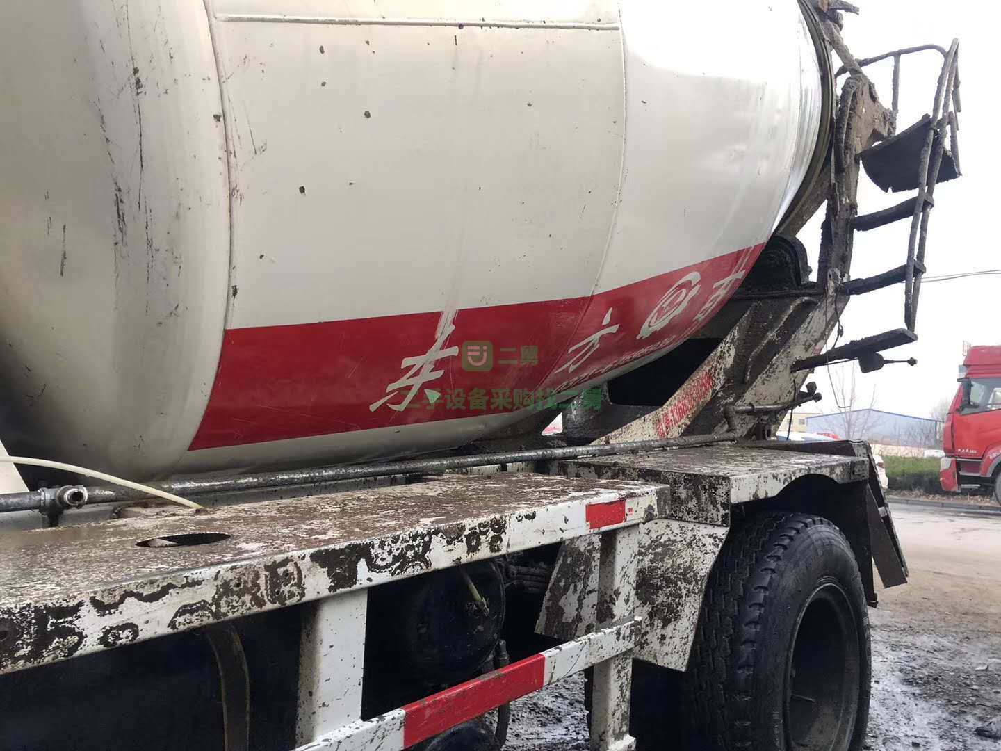 轉讓二手小型攪拌車 便宜處理6方二手攪拌罐車