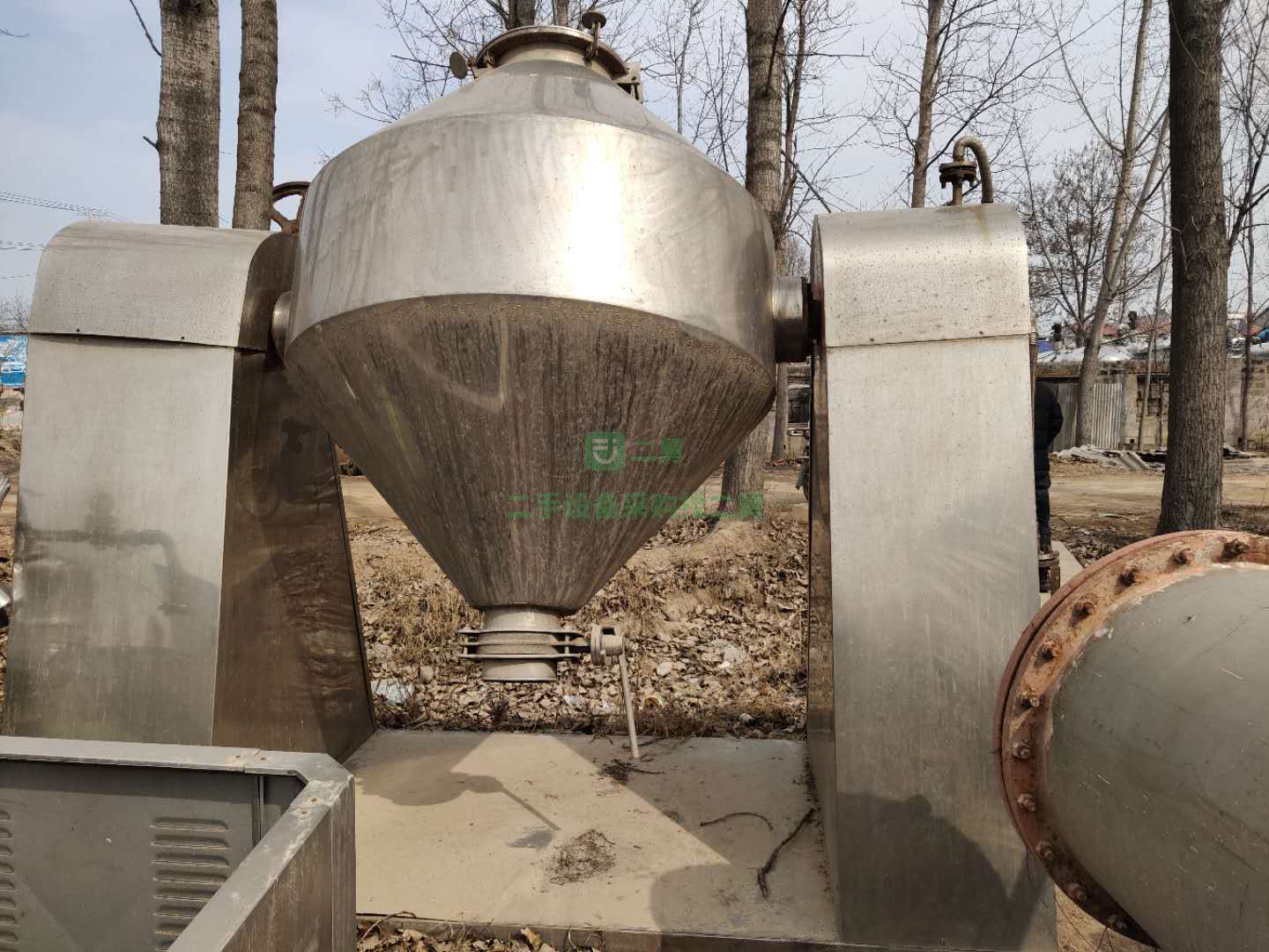 1000型雙錐干燥機(jī)出售