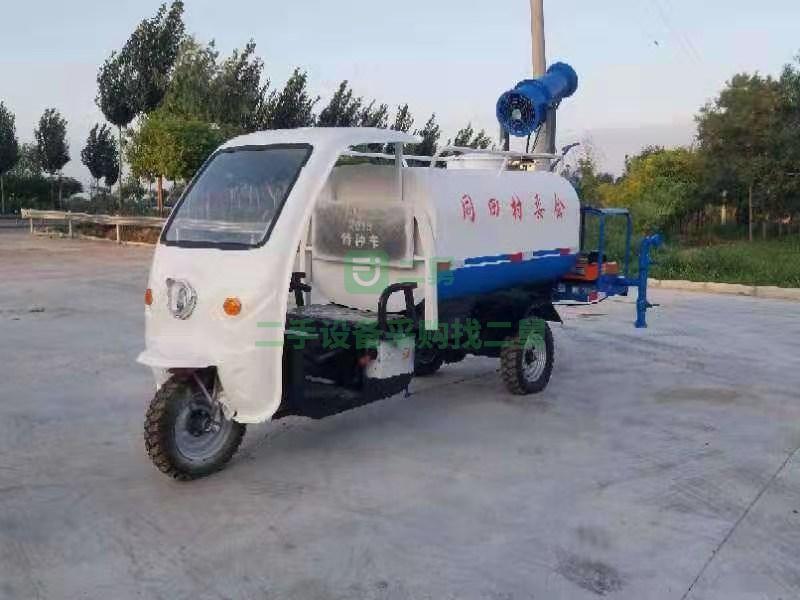 小型電動灑水車