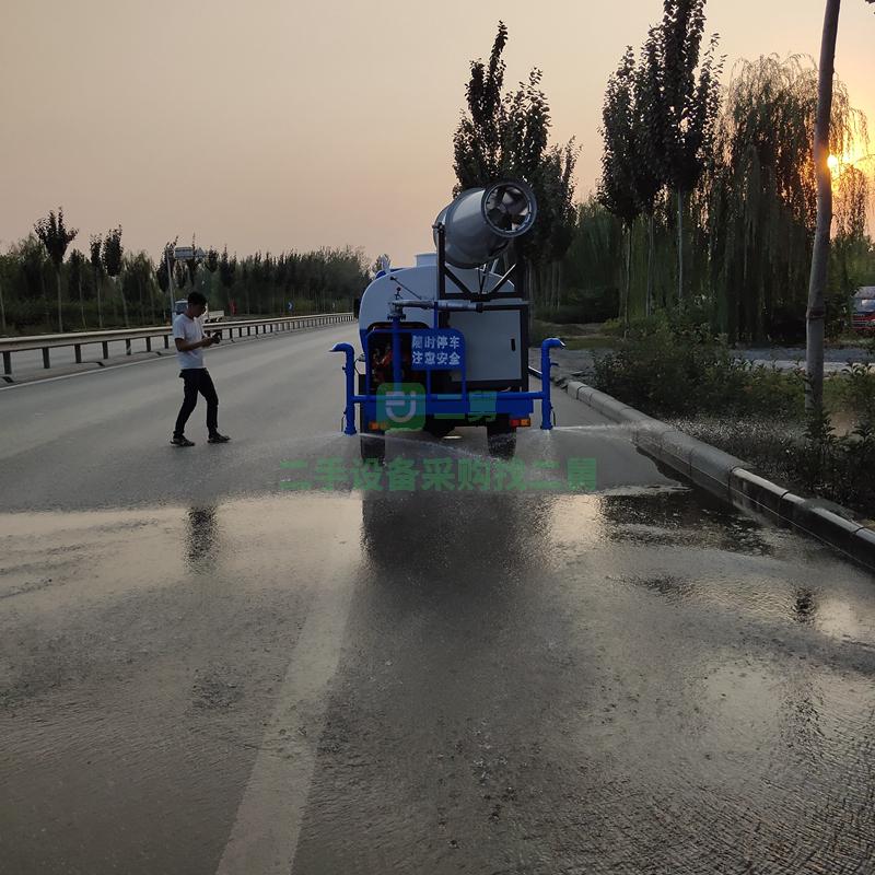 小型三輪灑水車