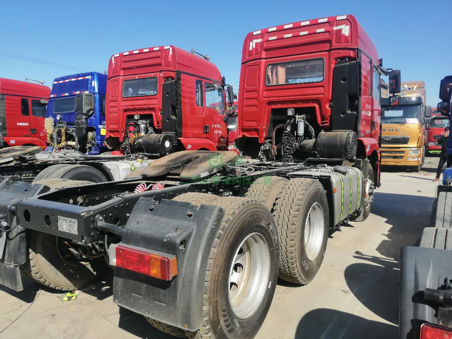 19年德龍新M3000出售國(guó)五雙驅(qū)牽引車(chē)