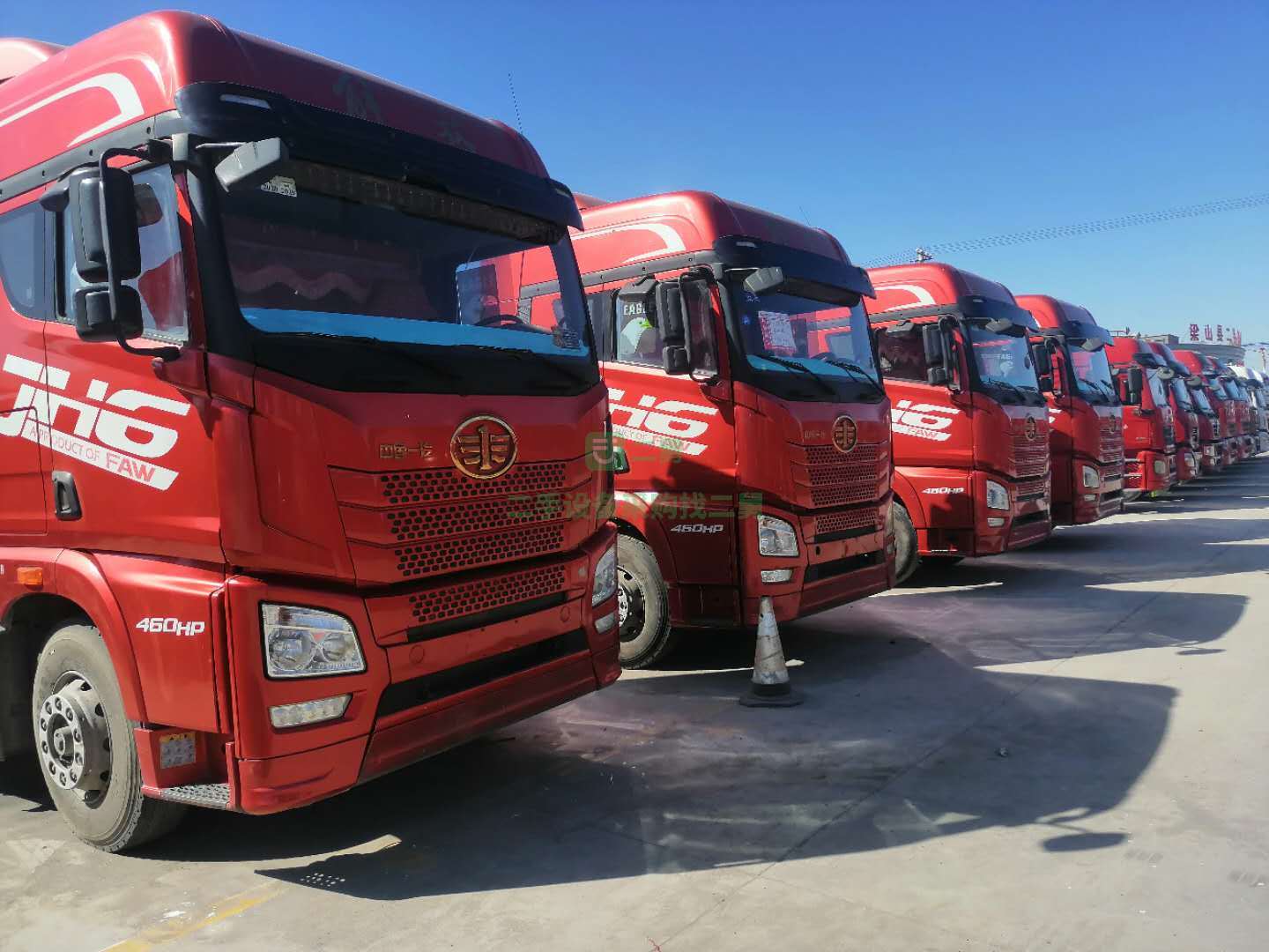 17年五月份解放JH6 牽引車(chē)出售