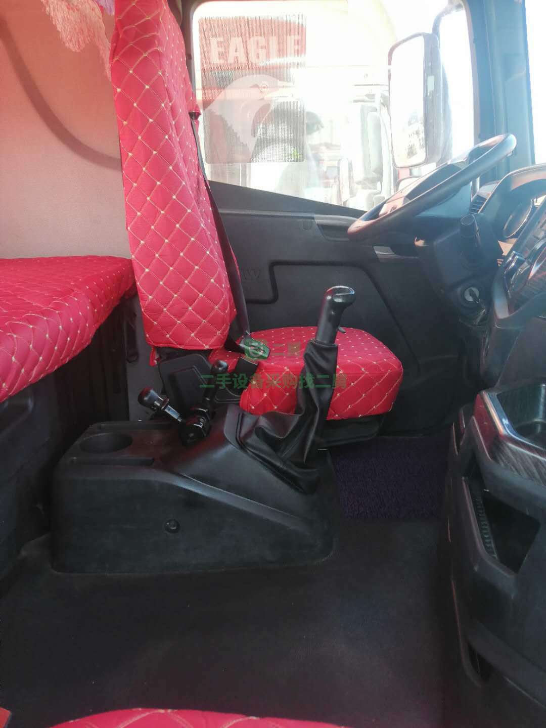 17年五月份解放JH6 牽引車(chē)出售