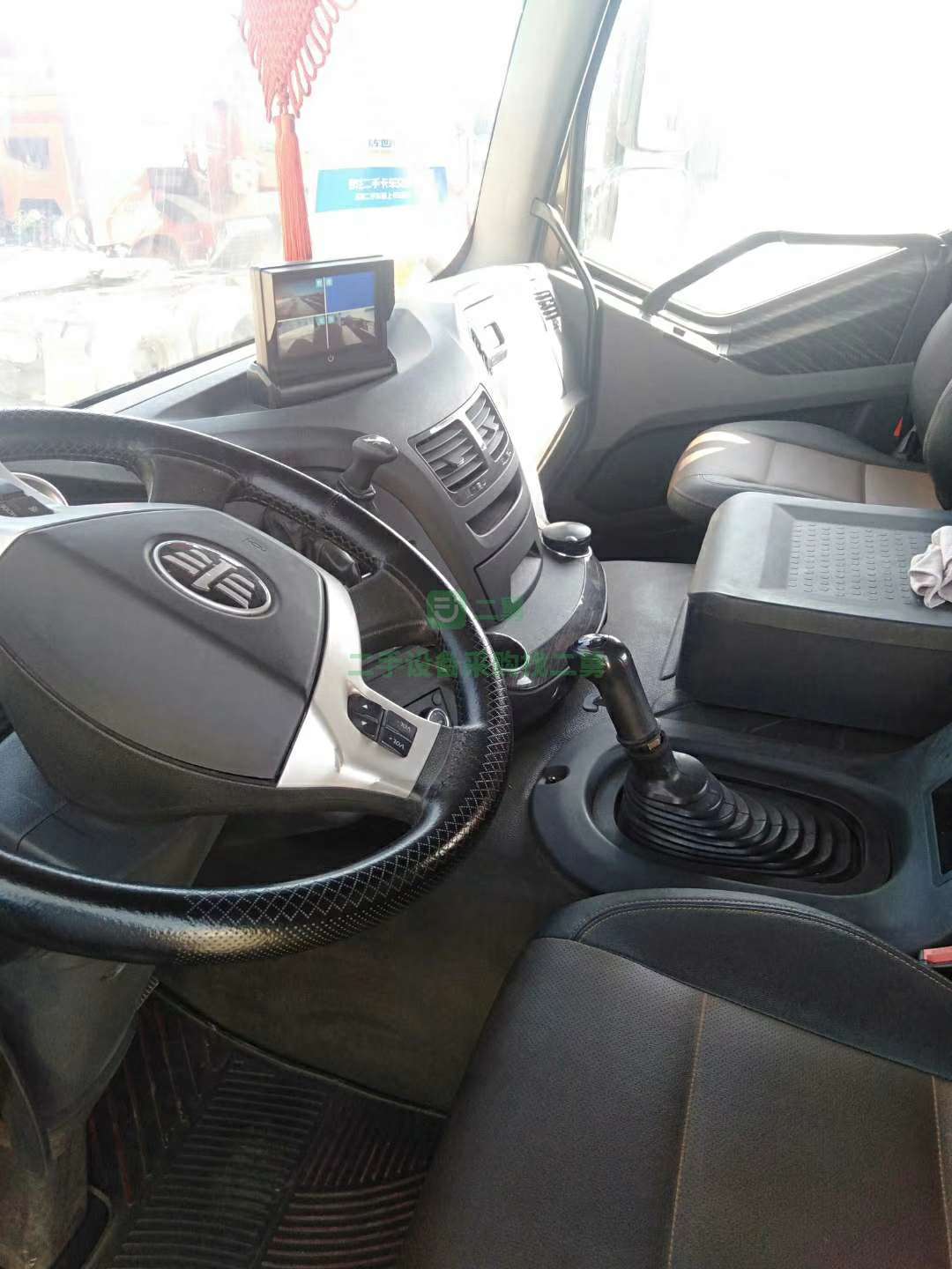 J6P460解放領航版牽引車出售