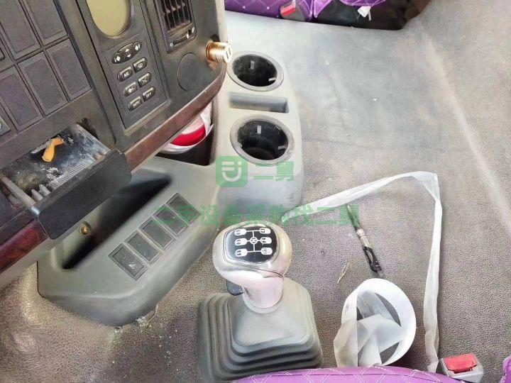 個人低價轉讓17年國五二手攪拌罐車