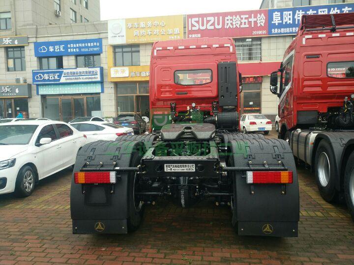 三一牽引車460馬力