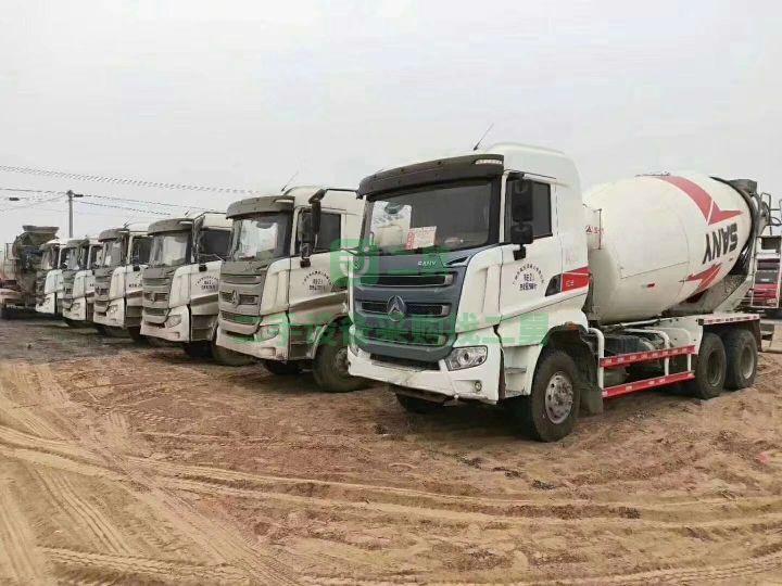 低價轉讓二手混泥土攪拌罐車