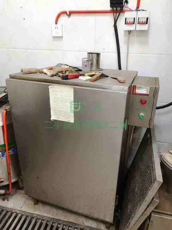 香腸工坊旗艦店設備對外低價轉讓處理煙熏爐灌腸機絞肉機拌餡機