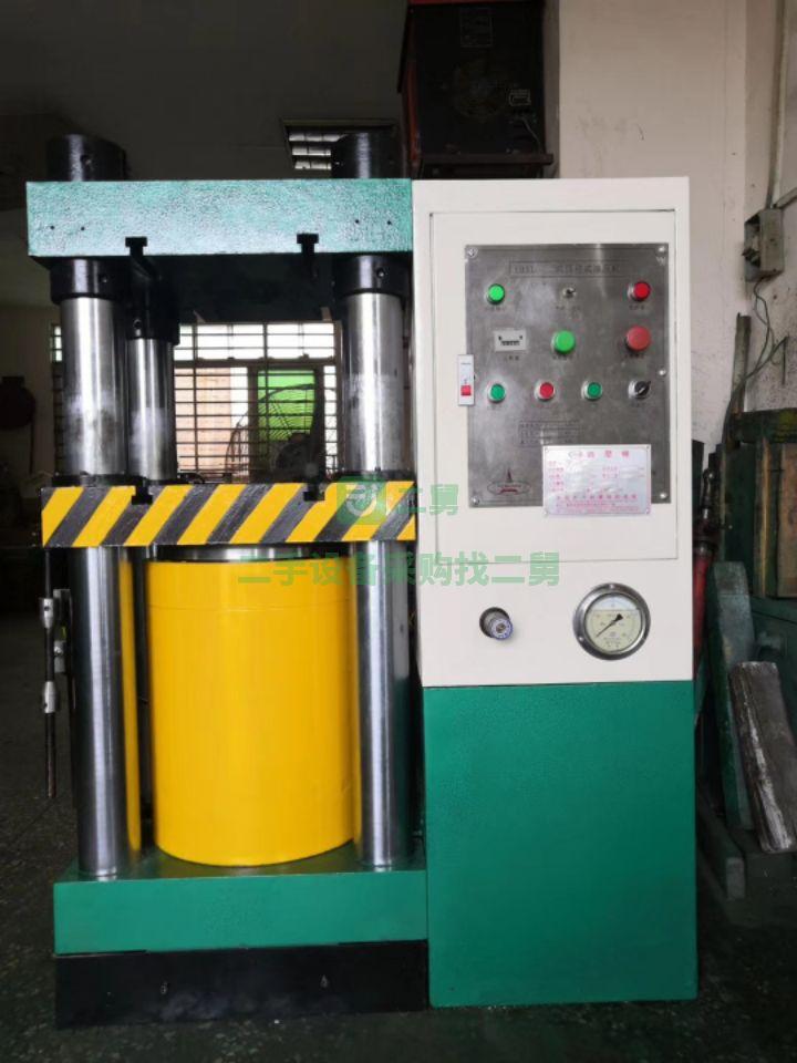 500T康思達框架式下缸油壓機，工作臺左右700前后670，