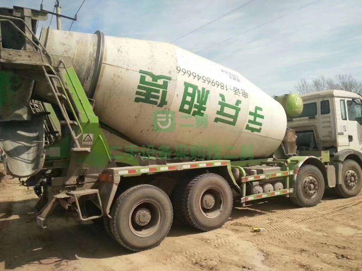 個人急轉17年輕型大12方國五二手攪拌罐車