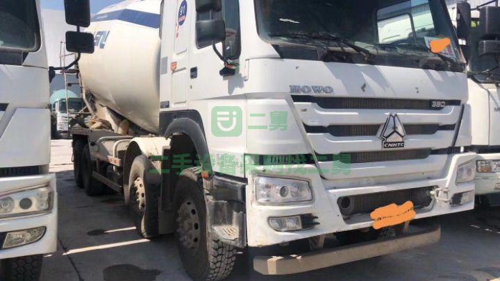 出售18年豪沃瑞江22方攪拌車
