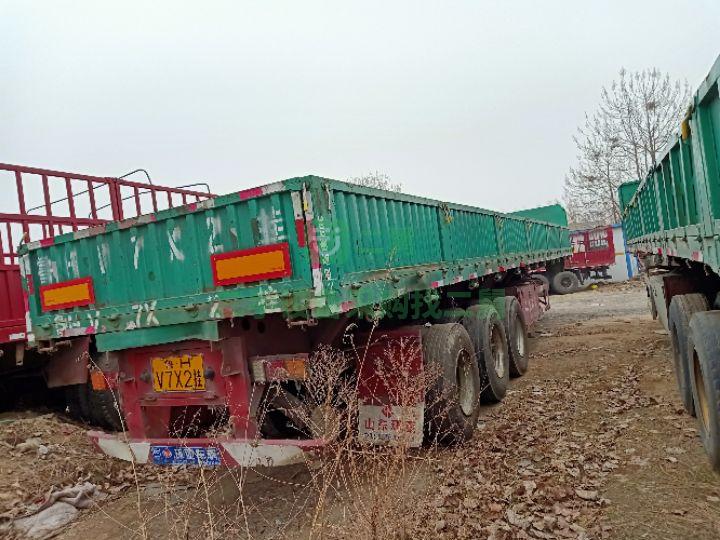 出售13米60標車隱形側翻半掛車 手續齊全 依舊換新