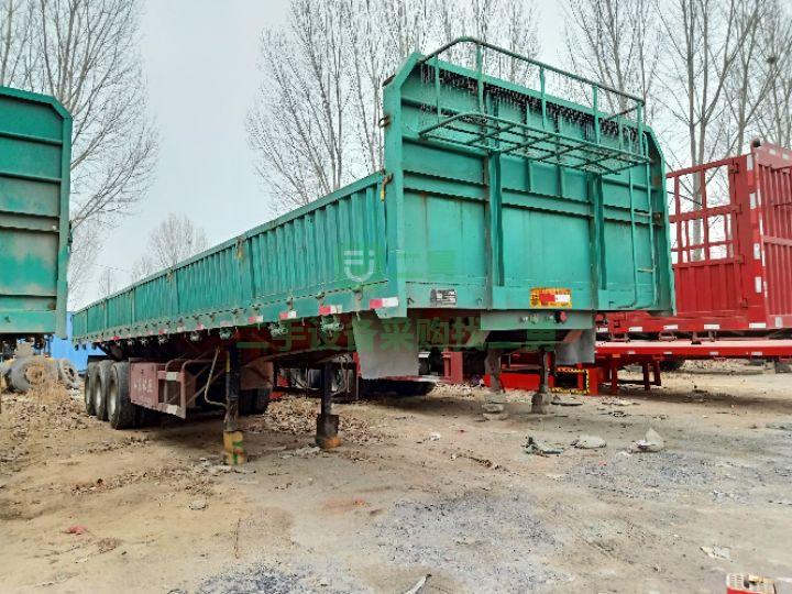 出售13米60標車隱形側翻半掛車 手續齊全 依舊換新