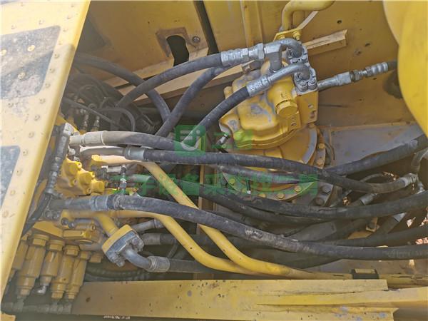轉讓二手挖掘機小松200-8k 純土方車 手續齊全