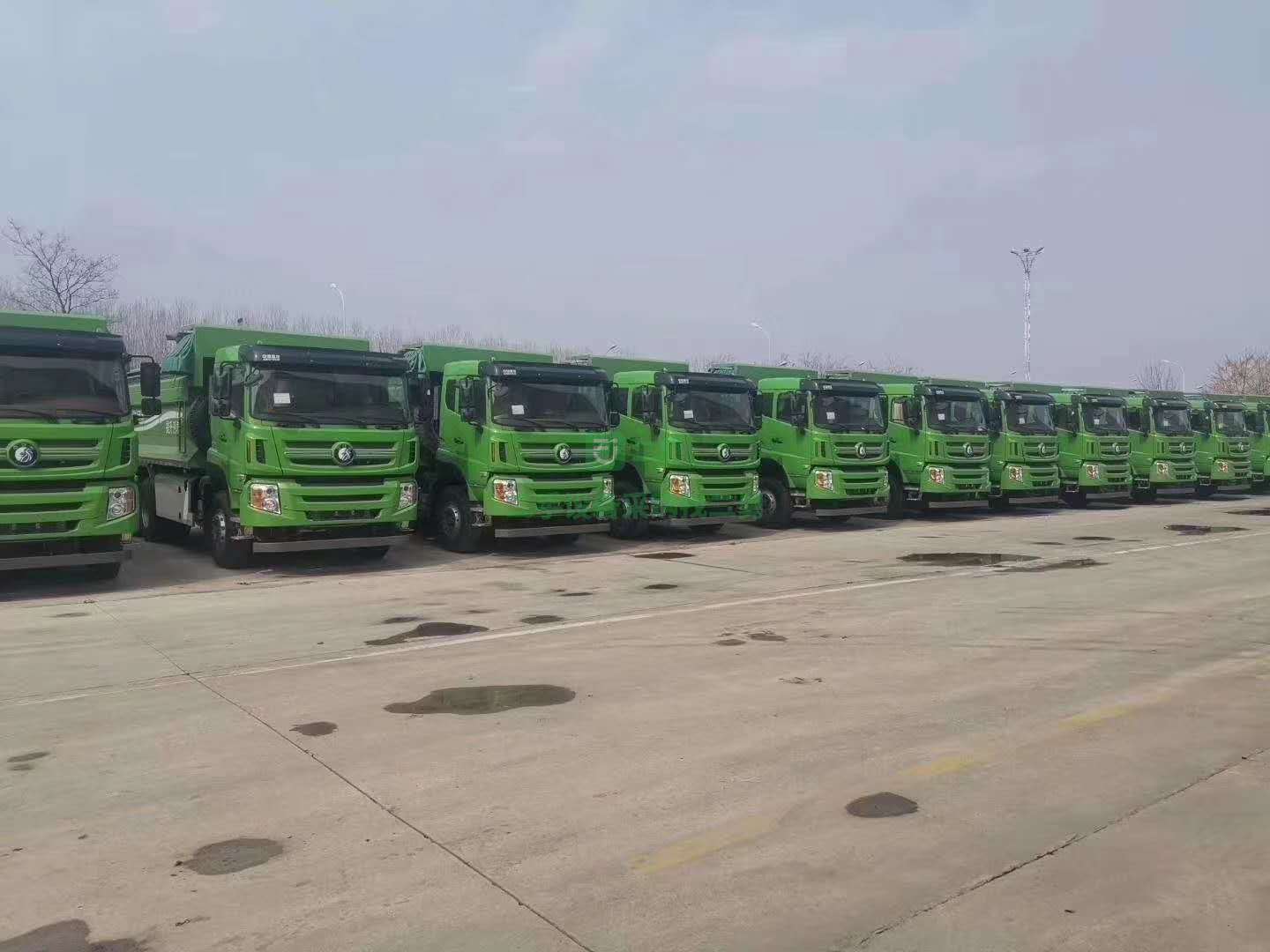 出售重汽王牌自卸車，380馬力