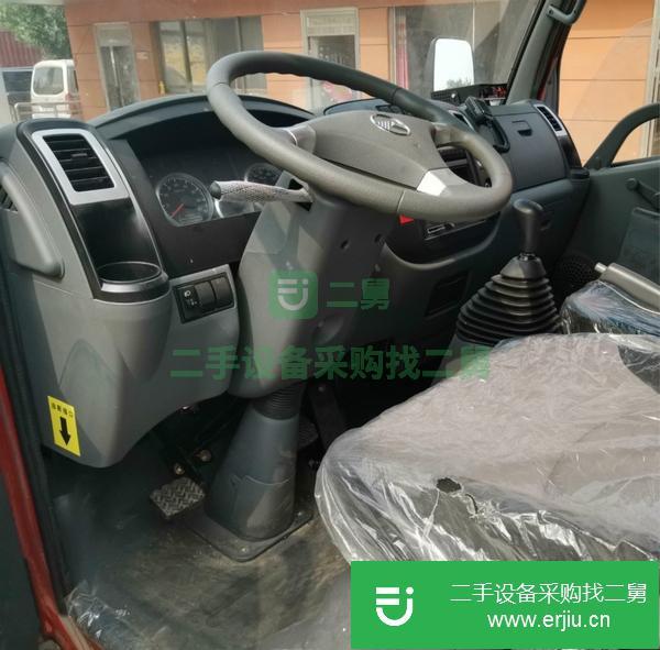 出售二手的小型凱馬雙排3噸水罐消防車二手消防車