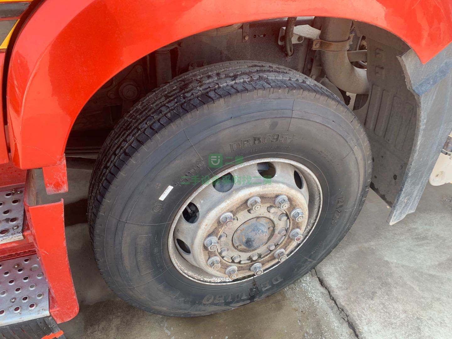 出售15年6月解放牽引車420馬力國四
