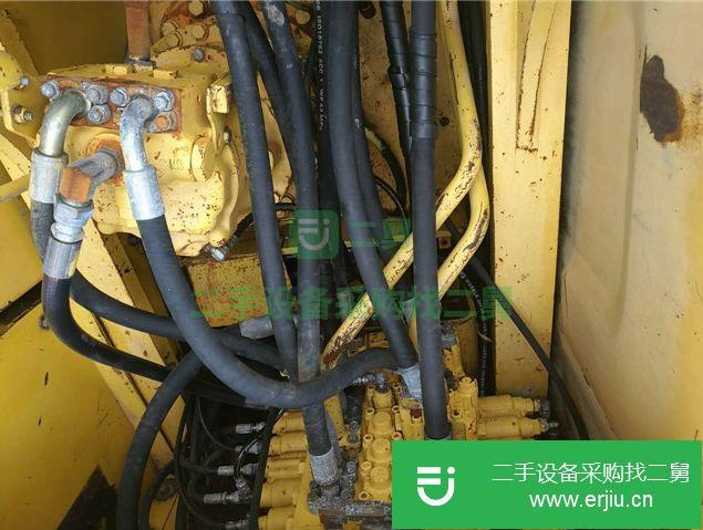 低價急售固原本地小松 PC240LC-8二手挖掘機手續齊