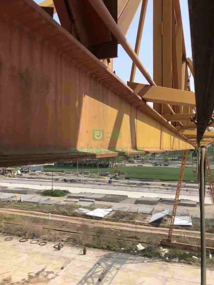 出租10噸跨度27米龍門吊一臺