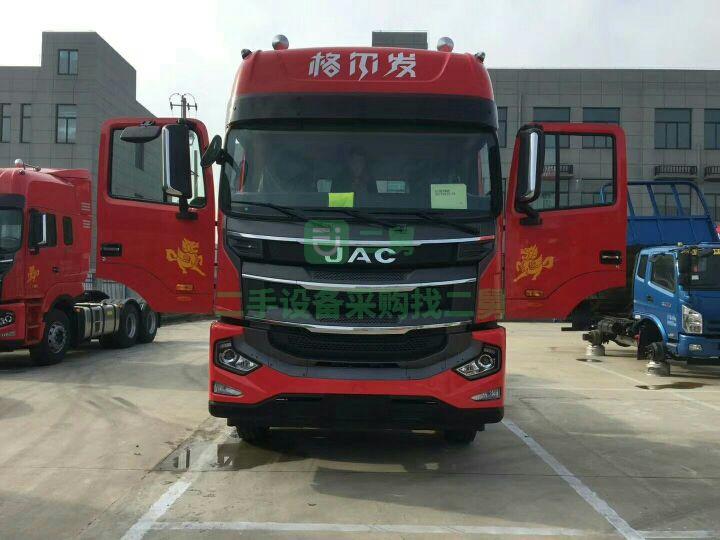 出售二手麒麟版A5牽引車